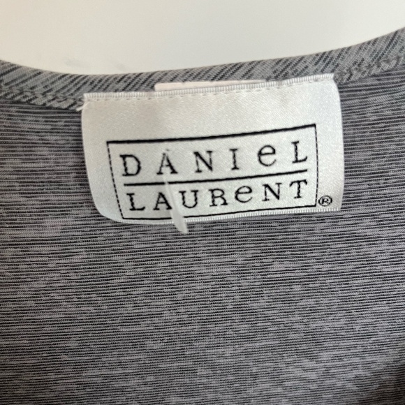 Grey Sleeveless Top - Picture 3 of 3